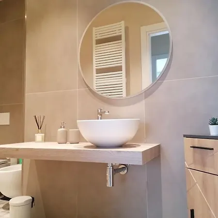 Degli Artisti - 4 Posti Firenze