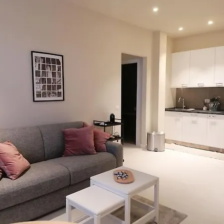 Degli Artisti - 4 Posti * Firenze